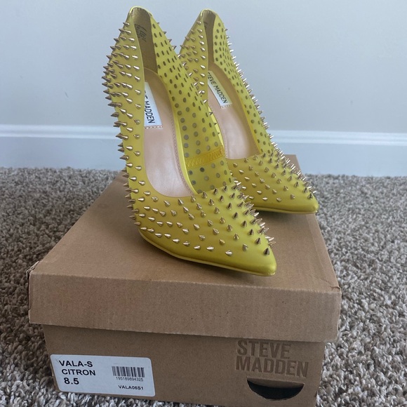Steve Madden Spiked Heels - Picture 1 of 9